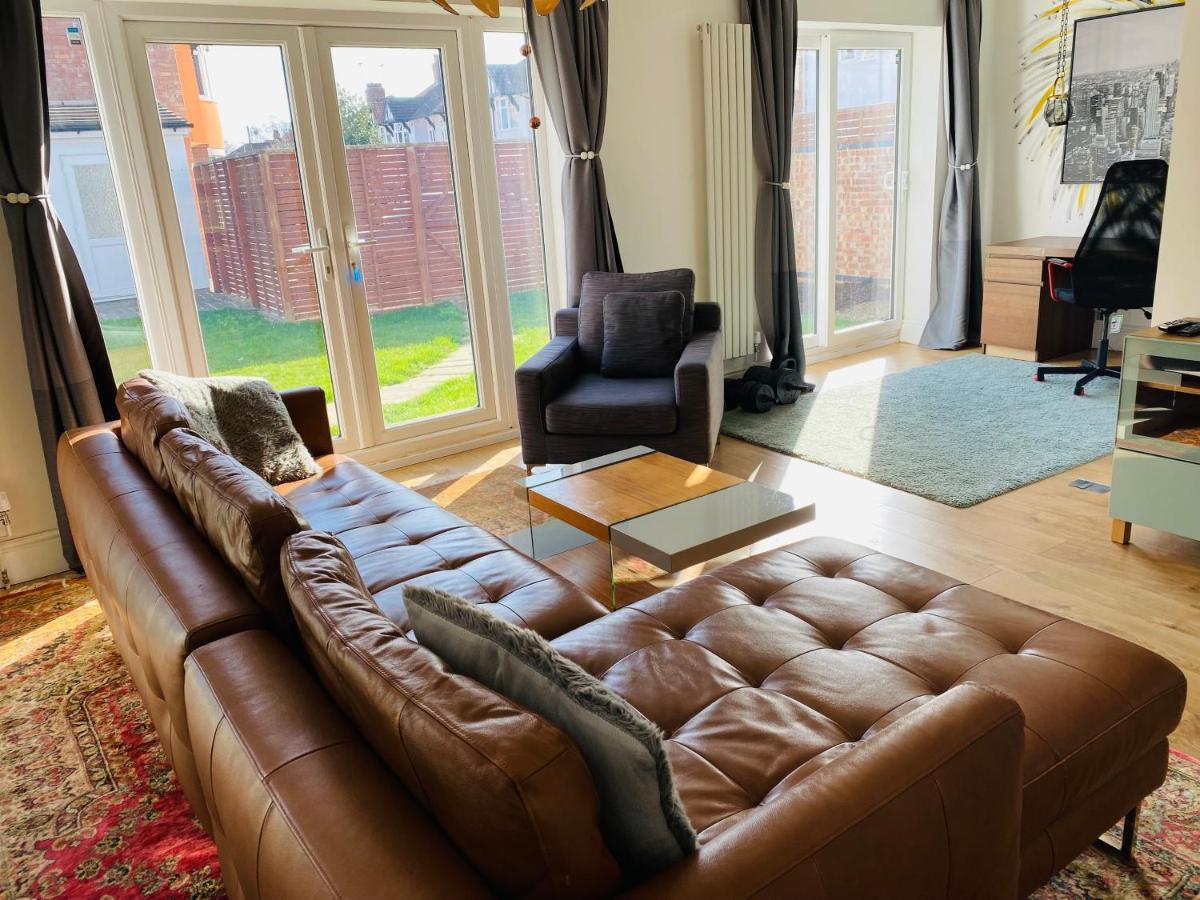 Mayors House Ideal For Groups & Business Villa Peterborough Exterior photo